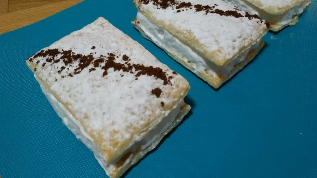 Milhojas de Merengue con Mambo Yessica Guerra 1 Cómo hacer milhojas de merengue hecha con Mambo de Yessica Guerra