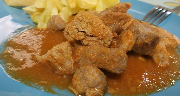 Cómo hacer la receta de magro con tomate en Mambo de Cecotec